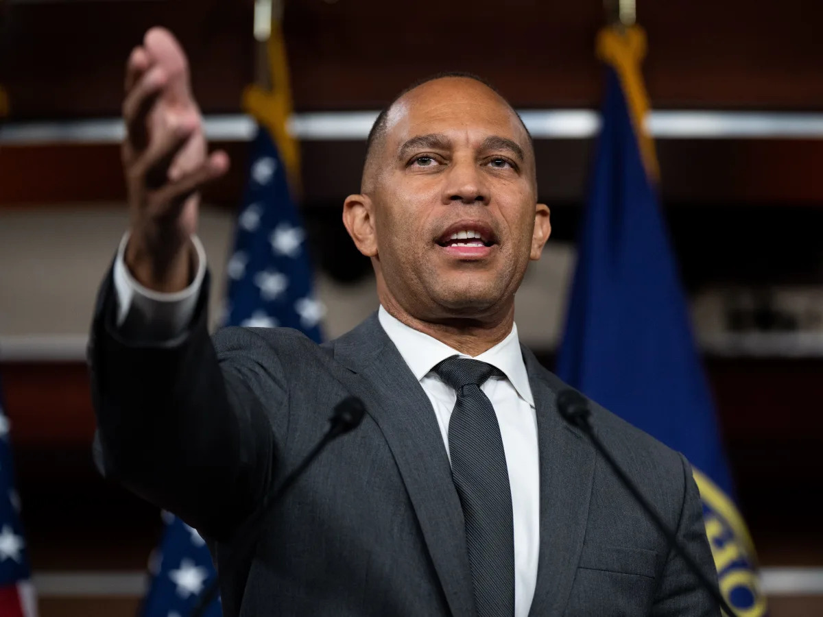 In apparent dig at McCarthy, Democrat Hakeem Jeffries nominated for speaker as a..