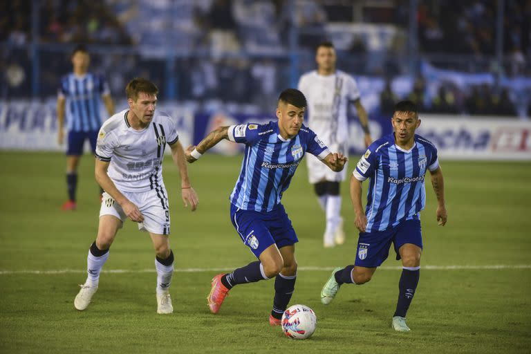 Joaquín Pereyra, el titiritero del líder del campeonato; el paranaense, de 23 años, aporta desequilibrio a un equipo que combina juego y sacrificio