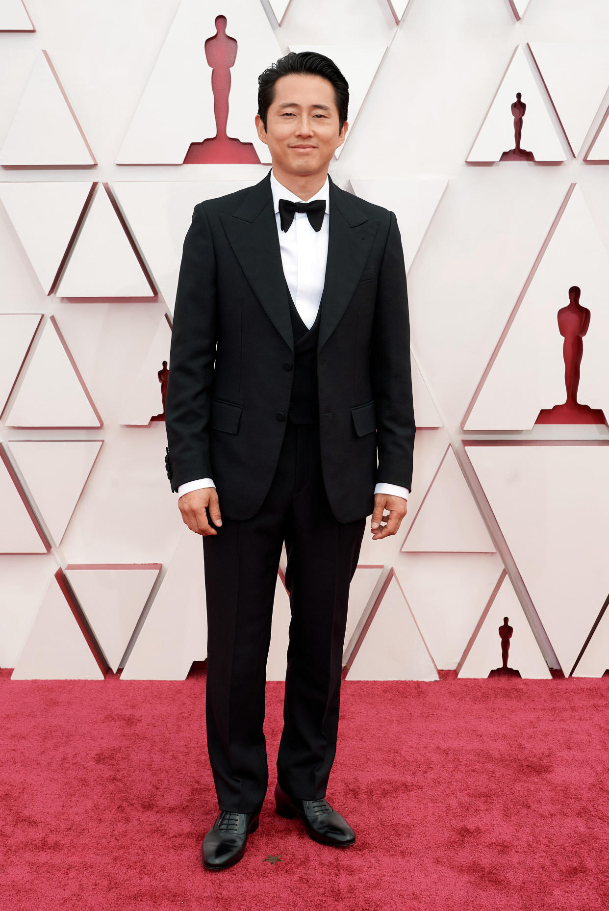 Steven Yeun Oscars red carpet 2021 (Handout / Getty Images)