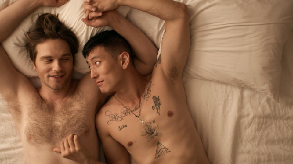 Thom (Van Hansis, left) and Clifford (Jake Choi) enjoy an afternoon rendezvous. (Photo: Netflix )