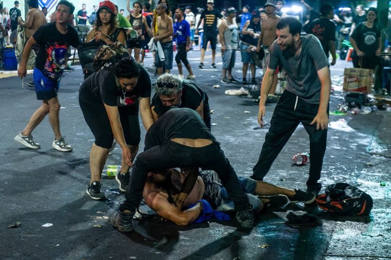 Incidentes durante el Recital de la Renga en las inmediaciones del estadio de Racing Club