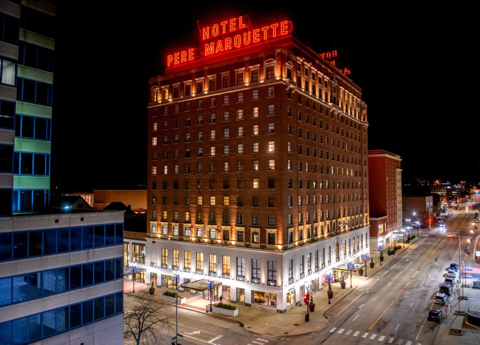 Peoria Marriott Pere Marquette, 501 Main St.