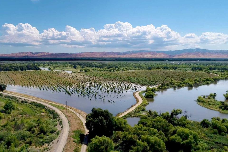 Aerial view of Dos Rios Ranch in San Joaquin Valley, California