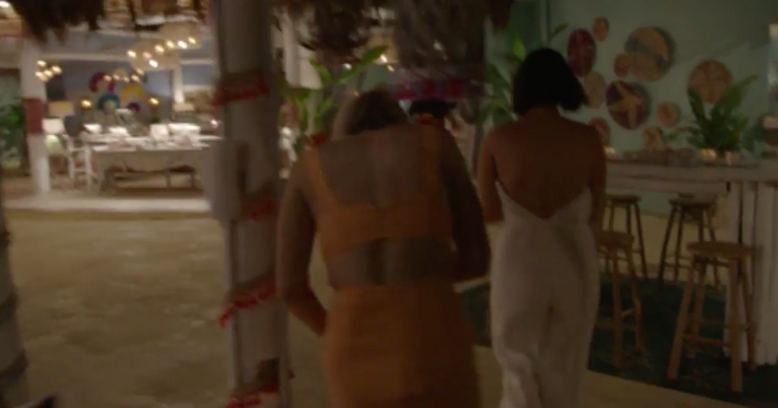 She and co-star Alisha headed to the ladies’ bathroom after Cat didn’t receive a rose from Richie or Nathan. Photo: Channel Ten