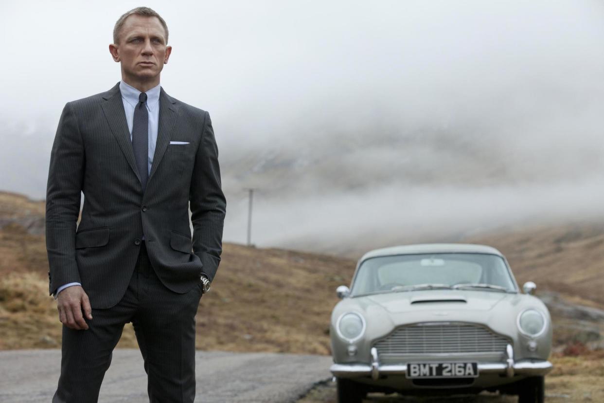 Daniel Craig in Skyfall (2012): Photo by Danjaq/Eon Productions/Kobal/REX (5886236p)