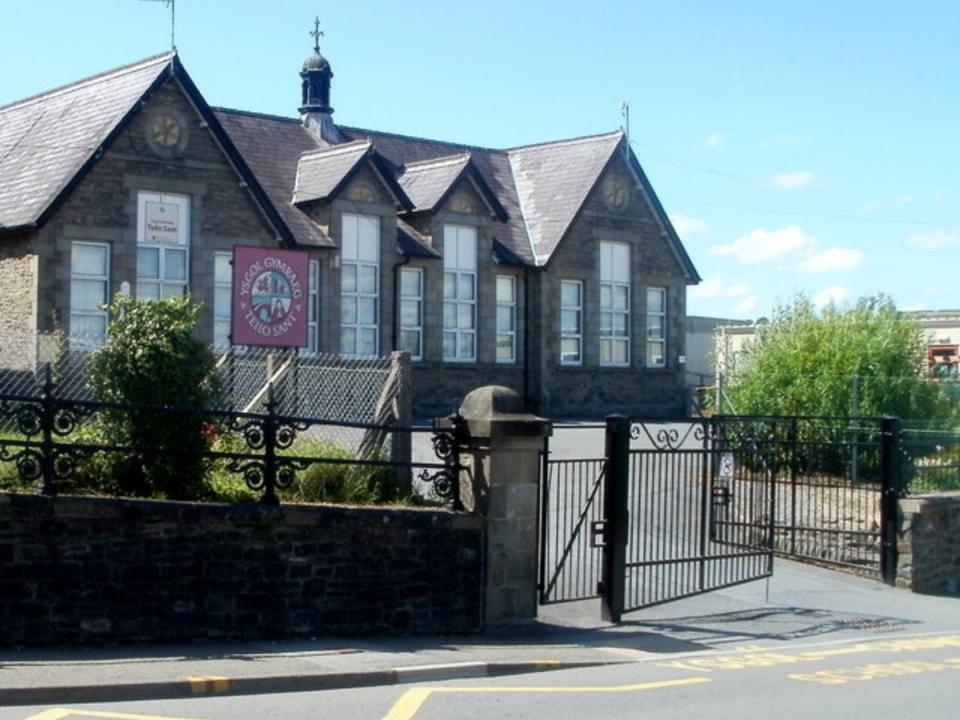 Aled Ree was the headteacher at Ysgol Teilo Sant school in southeast Wales. (Wales News)