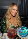 <p>Mariah Carey estuvo en el Sugar Factory American Brasserie de Miami junto a sus bellos hijos Moroccan y Monroe y allí dio mucho de qué hablar por cuenta de un minivestido verde que le quedaba tan ajustado que casi no le permitía respirar bien y que contaba con un profundo escote/ Getty Images </p>