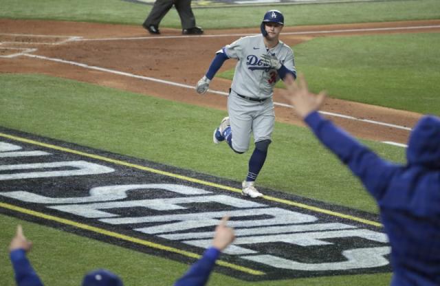 Joc Pederson follows in father's footsteps with Dodgers