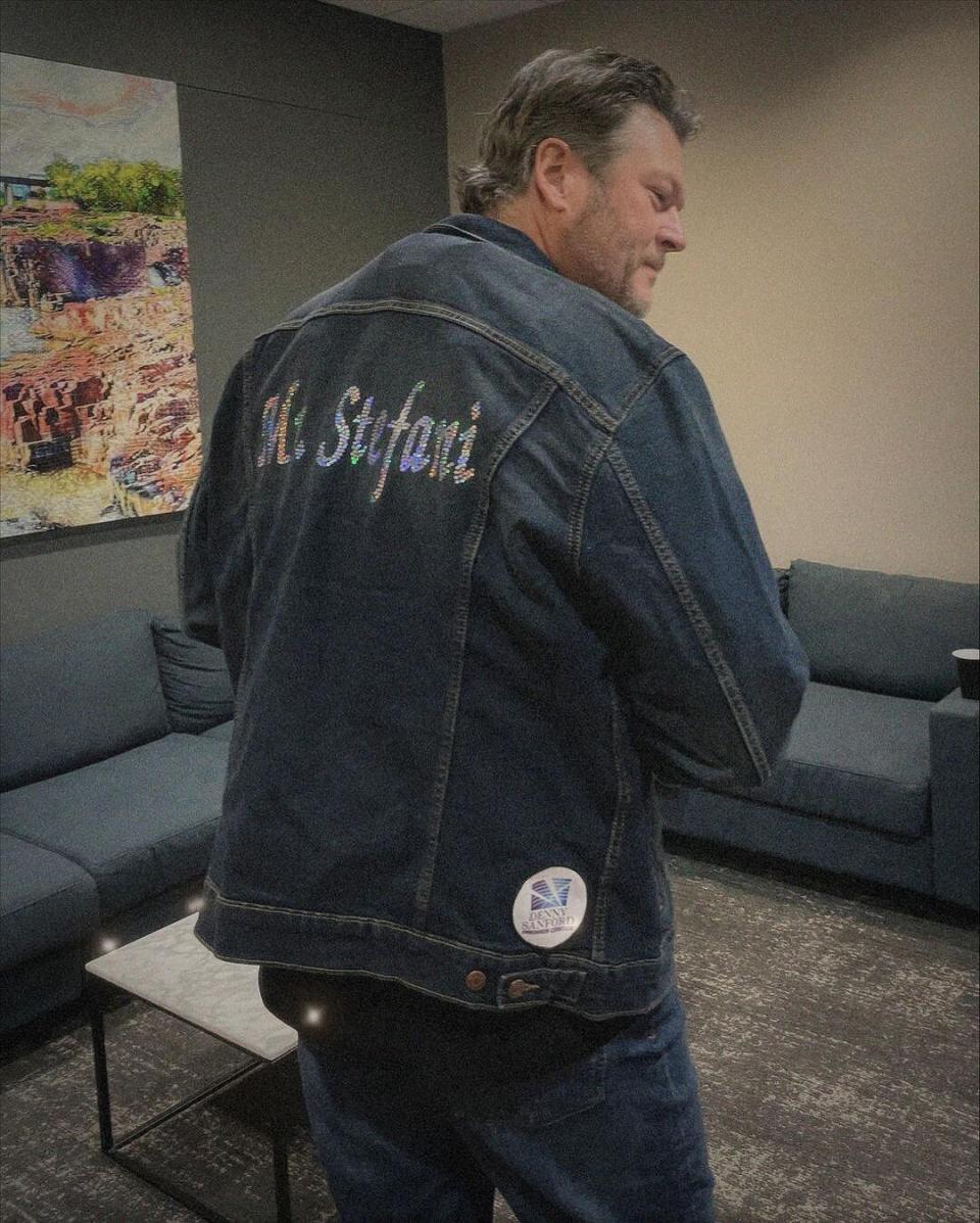 Blake Shelton wears Gwen Stefani jacket