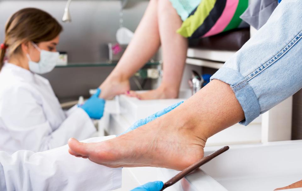 Foot buffing during pedicure