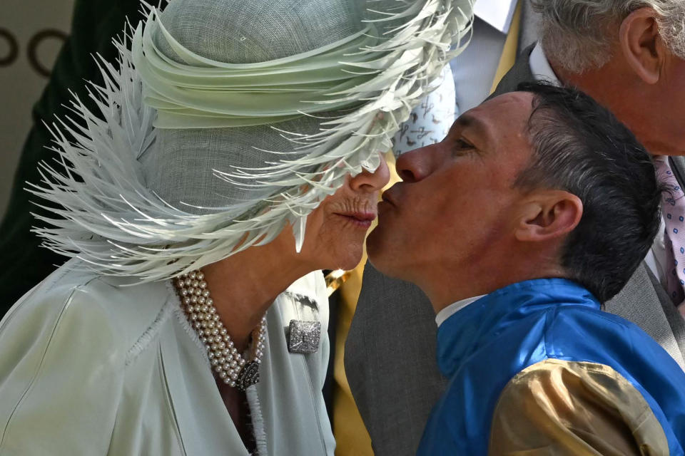 Kisses for the Queen