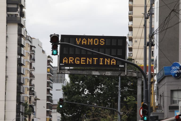 Así se preparan los comerciantes para el partido de Argentina frente a Polonia