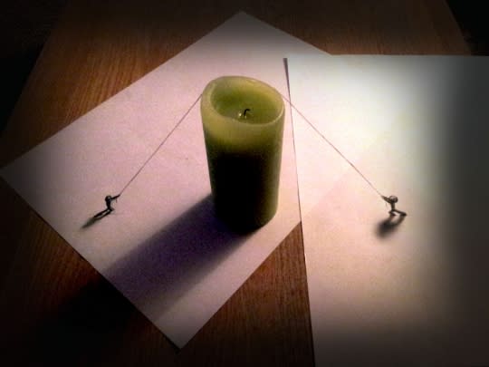 <b>Hold the candle:</b> And, indeed, to get his creations to come alive and jump off the pages, he adds subtle props such as a candle, pencils, pens, or even his own fingertips. <br> <br> <a href="http://www.jjkairbrush.nl/home/" rel="nofollow noopener" target="_blank" data-ylk="slk:(Courtesy of Ramon Bruin);elm:context_link;itc:0;sec:content-canvas" class="link ">(Courtesy of Ramon Bruin)</a>