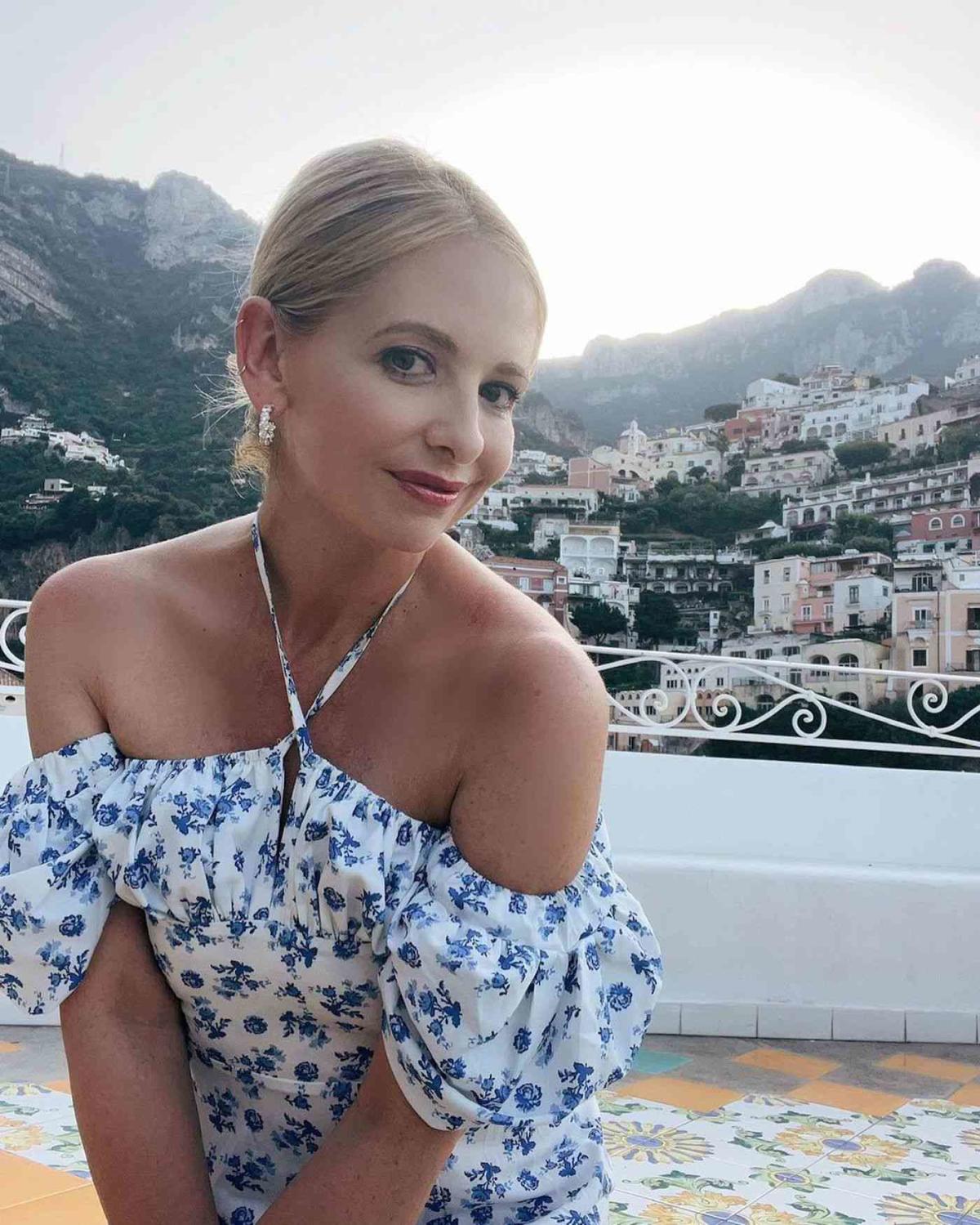 Sarah Michelle Gellar Wore a Plunging White Puff-Sleeved One-Piece