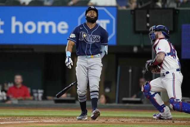 Speas big relief in debut, Heim homers as Rangers win 6th in a row