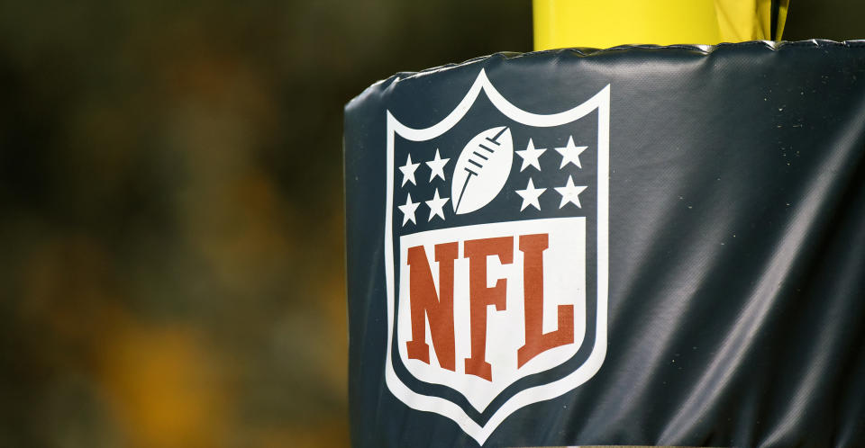 PITTSBURGH, PA - NOVEMBER 13: View of the NFL shield logo on a goal post during a game between the Dallas Cowboys and the Pittsburgh Steelers at Heinz Field on November 13, 2016 in Pittsburgh, Pennsylvania. The Cowboys defeated the Steelers 35-30.  (Photo by George Gojkovich/Getty Images) *** Local Caption ***