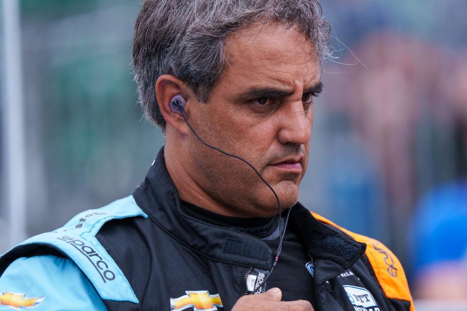 Arrow McLaren SP driver Juan Pablo Montoya (6) prepares to make his first run Saturday, May 21, 2022, during qualifying for the 106th running of the Indianapolis 500 at Indianapolis Motor Speedway.