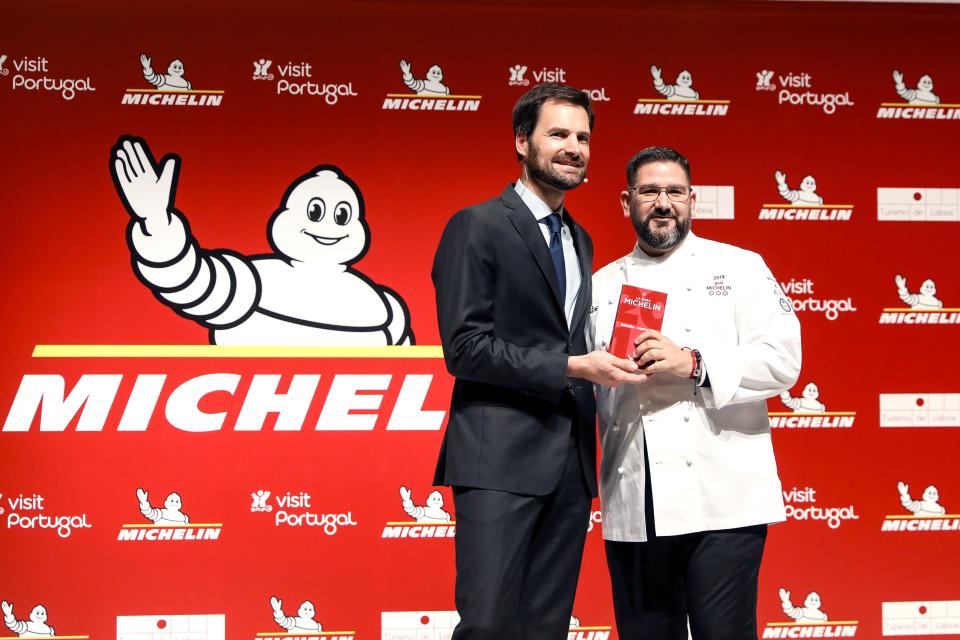 Foto: El cocinero Dani García se llevó tres estrellas michelín para el restaurante que lleva su nombre en Marbella (Málaga), en la presentación de la Guía Michelin España & Portugal 2019 EFE/JOSÉ SENA GOULÃO