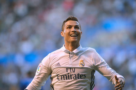 Football Soccer - Alaves v Real Madrid - Spanish Liga BBVA - Mendizorroza, Vitoria, Spain - 29/10/16 Real Madrid's Cristiano Ronaldo reacts after scoring. REUTERS/Vincent West