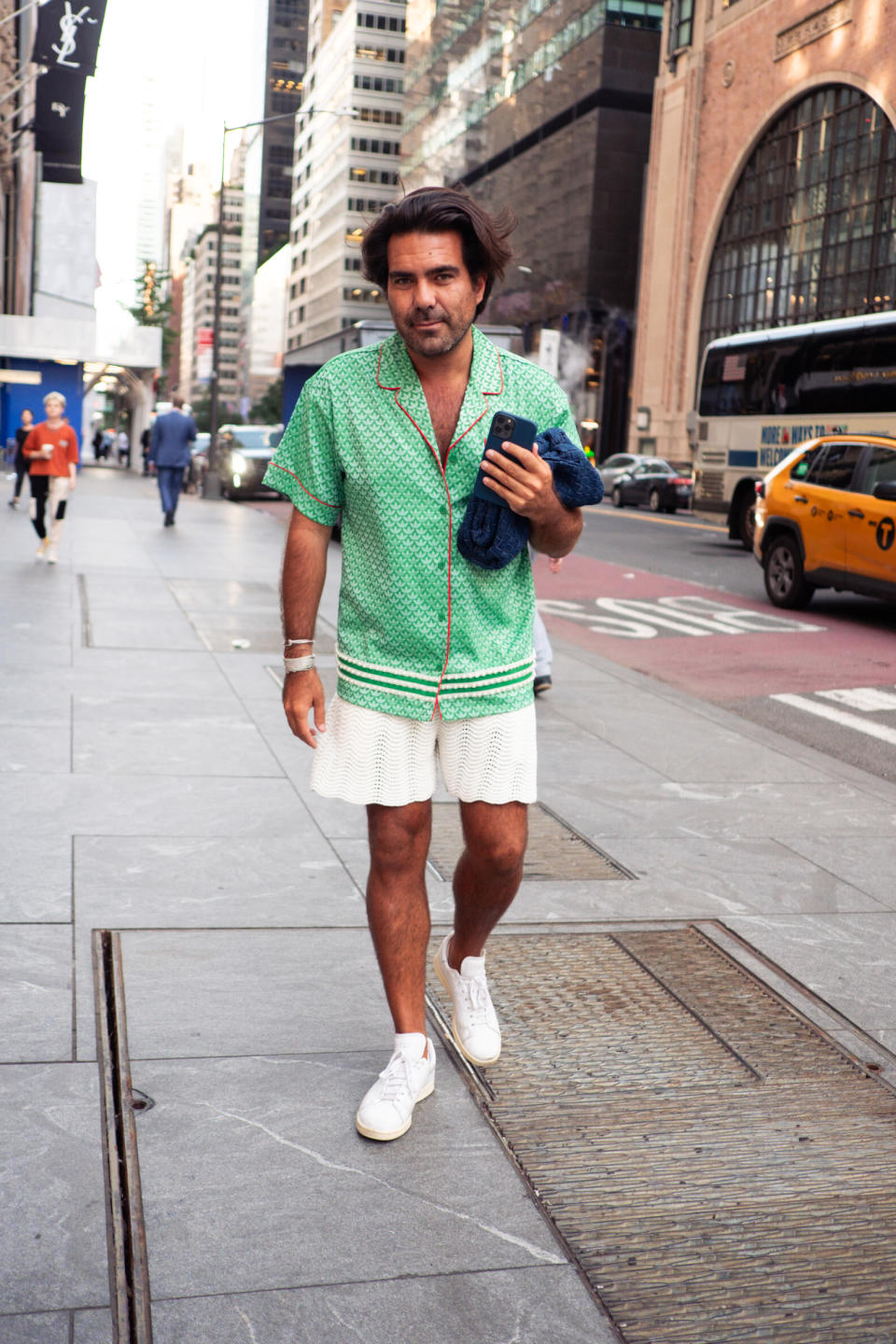 man in cool outfit in nyc