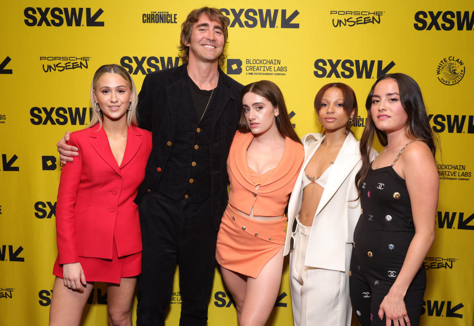 Lee Pace standing next to Rachel Sennott, Maria Bakalova, Chase Sui Wonders, and Myha'la Herrold on the red carpet