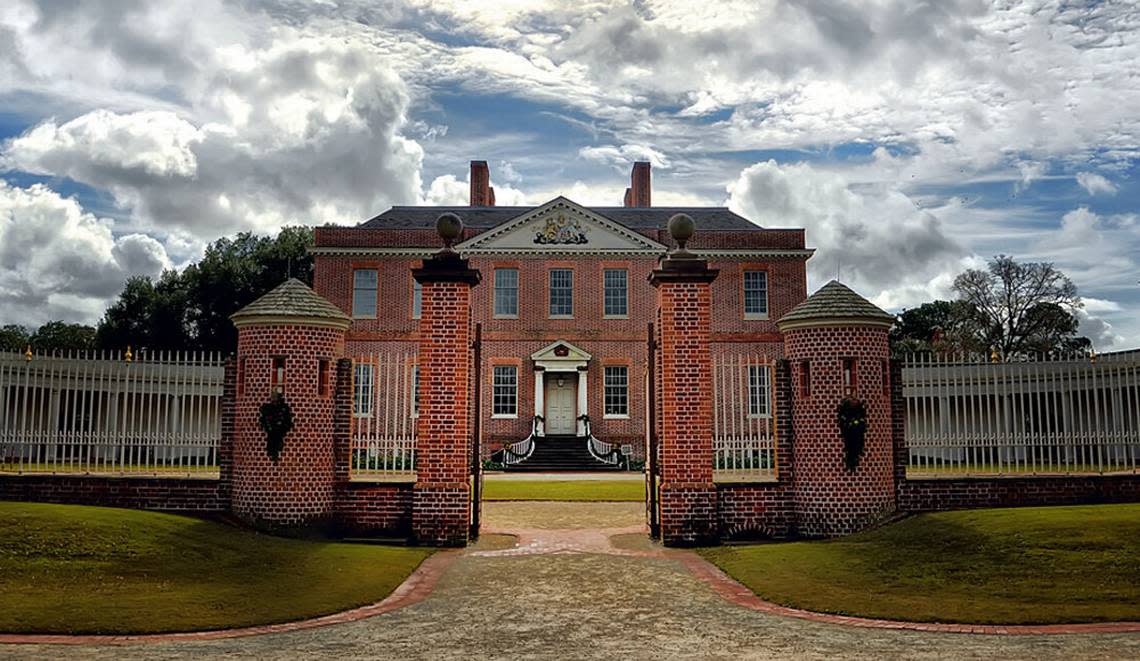 Enjoy a tour of Tryon Palace, a replica of the original capital of North Carolina. The historic site, located on 22 acres of gardens, landscaped grounds, and waterfront property, is in walking distance to downtown New Bern. Learn more at tryonpalace.org.