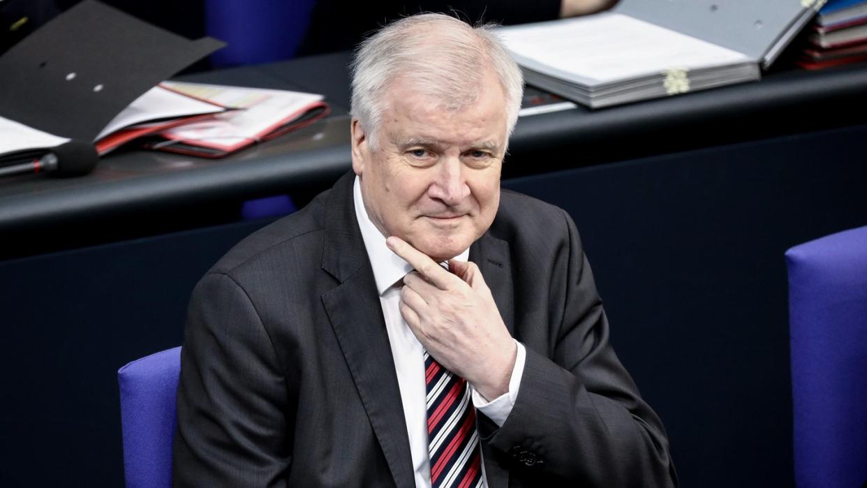 Bundesminister Horst Seehofer hat mit seiner Islam-Äußerung eine parteiinterne Debatte losgetreten. Foto: Kay Nietfeld