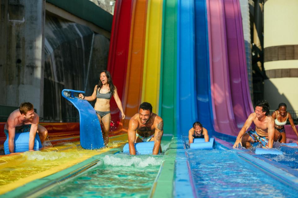 海洋公園水上樂園門票買1送1優惠！人均$140入場玩盡27個濕身玩樂設施