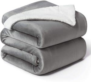 Bedsure King-Size Fleece Sherpa Blanket 