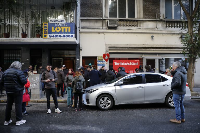 La militancia prometió apostarse en Uruguay y Juncal toda la semana