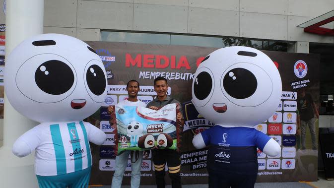 <p>Indra Kahfi dan Ruben Sanadi ikut memeriahkan Media Cup 2022. (Ist)</p>