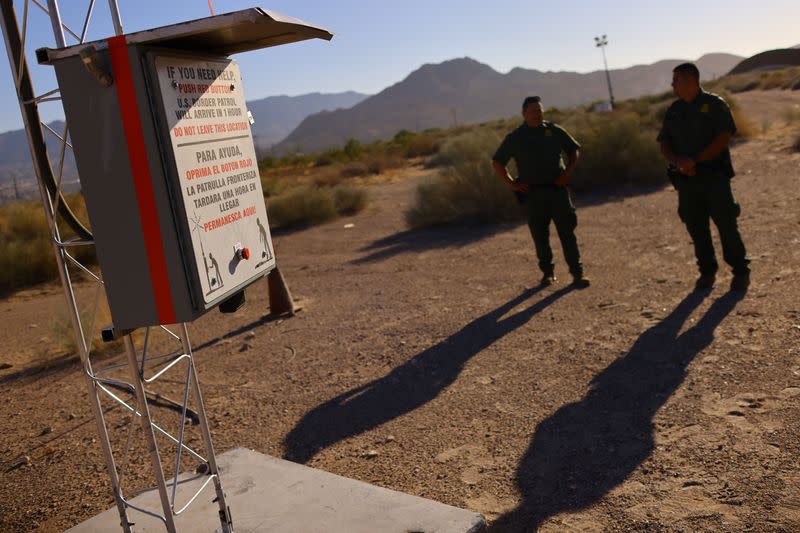 As temperatures rise, desert trek across U.S.-Mexico border becomes more perilous for migrants