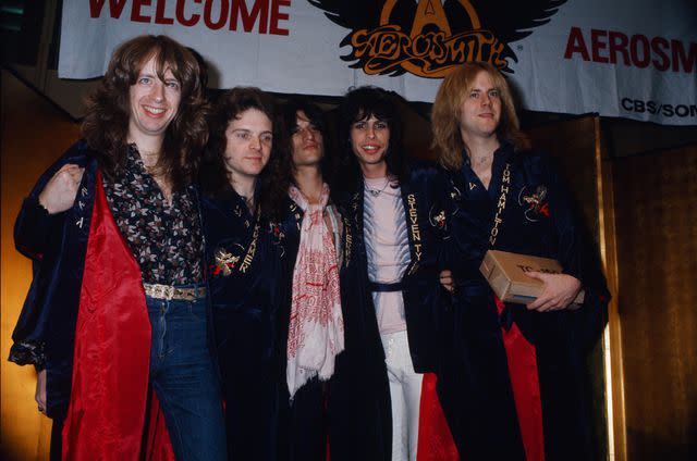 <p>Koh Hasebe/Shinko Music/Getty</p> Aerosmith in 1977