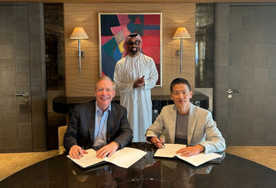 From left to right: Brad Smith, vice chairman and president of Microsoft;  His Highness Sheikh Tahnoun bin Zayed Al Nahyan, Chairman of the G42; Mr. Peng Xiao, G42 Group CEO