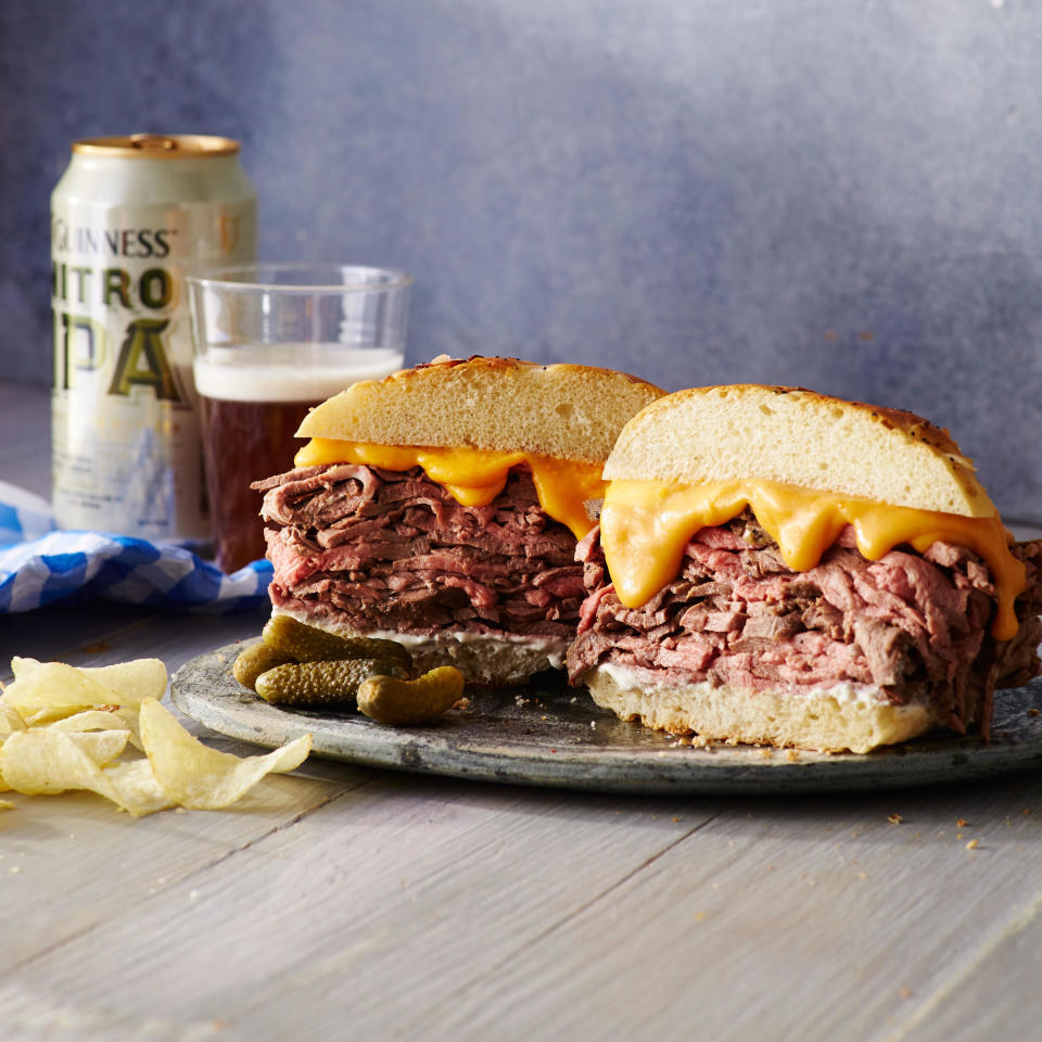 Roast Beef and Cheddar Sandwich with Horseradish Sauce 