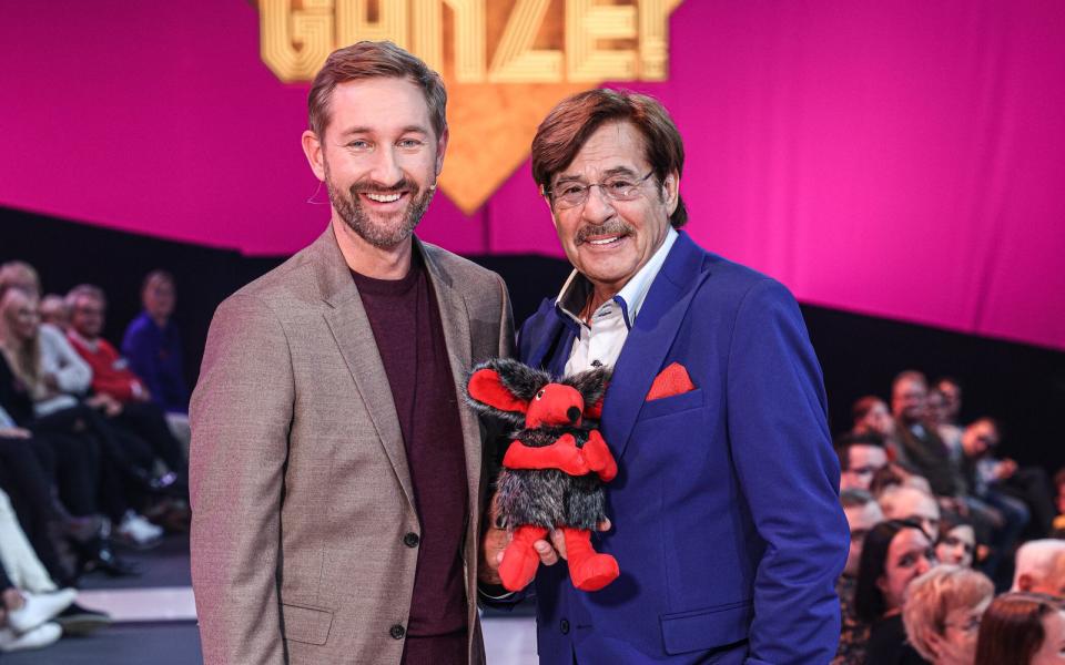 Der Zonk ist wieder da: Daniel Boschmann (links) und Jörg Draeger präsentierten Ende 2021 drei neue Folgen der Kultspielshow "Geh aufs Ganze!". Das Comeback in der Prime Time glückte, dank guter Einschaltquoten kündigte SAT.1 bereits eine zweite Staffel an. (Bild: SAT.1 / Frank Hempel)