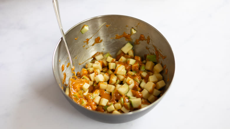 caramel and apples in bowl 