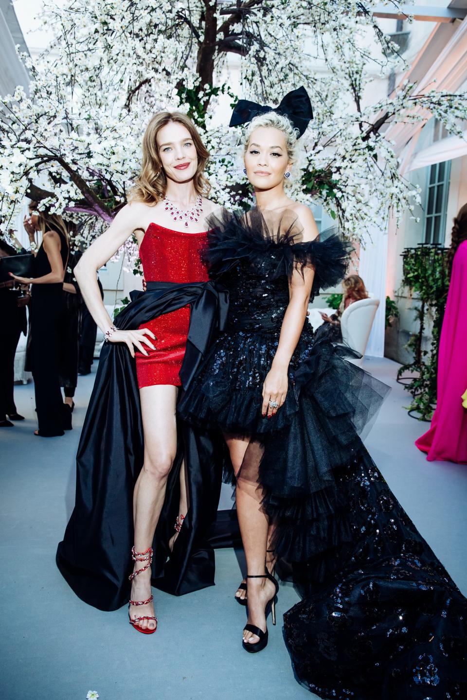 <h1 class="title">Natalia Vodianova and Rita Ora</h1><cite class="credit">Photo: Serge Outrush</cite>