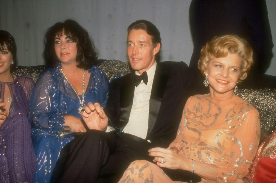 <p>At the same party, Halston socialized with Betty Ford, Elizabeth Taylor, and Liza Minnelli.</p>