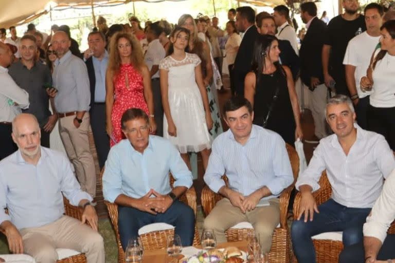 Horacio Rodríguez Larreta, Rodolfo Suarez, Omar de Marchi y Sebastián Bragagnolo, intendente de Luján de Cuyo, en la Fiesta de la Vendimia