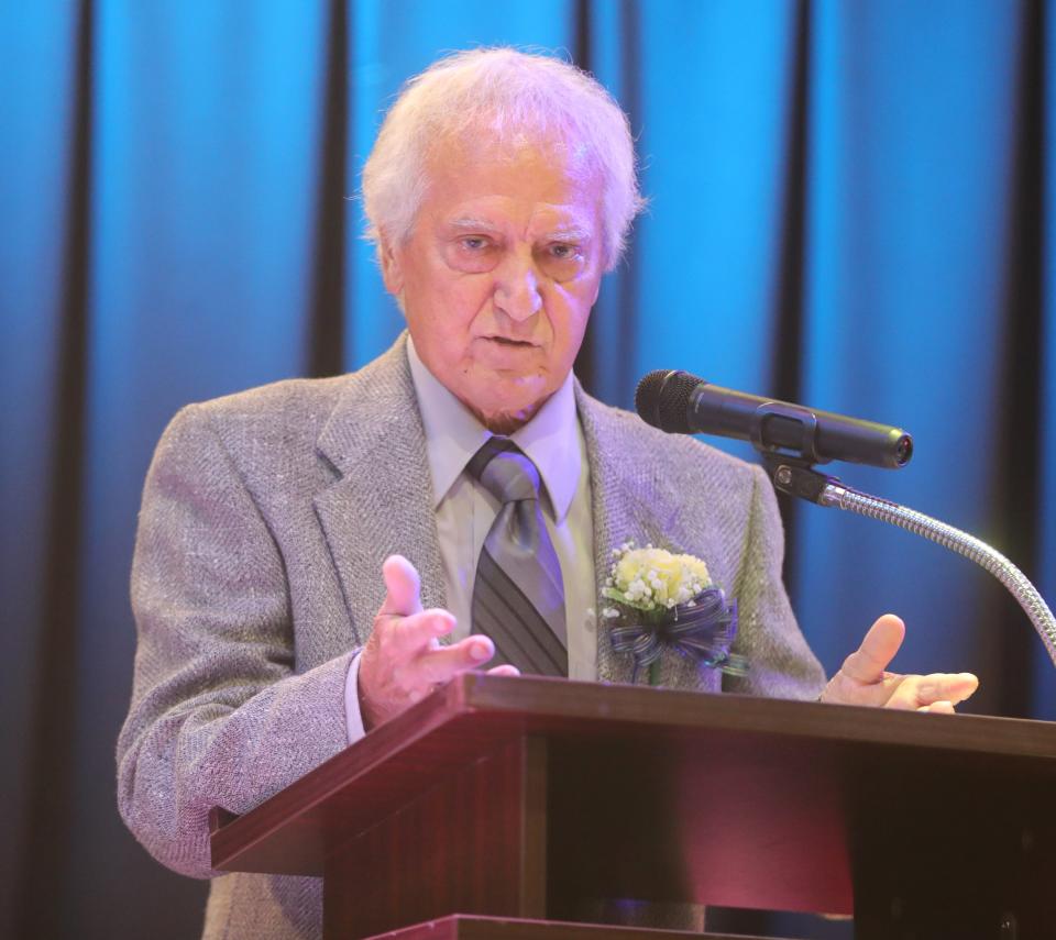 Summit County Sports Hall of Fame inductee Jim Braccio gives his speech Tuesday at Annunciation Greek Orthodox Church in Akron.