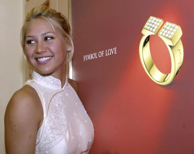 The Strange NHL Love Triangle Involving Anna Kournikova