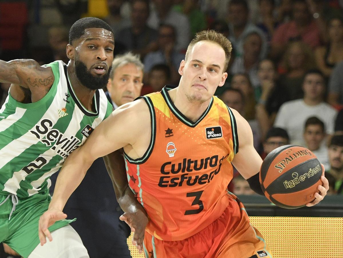 78-83.  Jones and the inside game give Valencia the victory over Betis