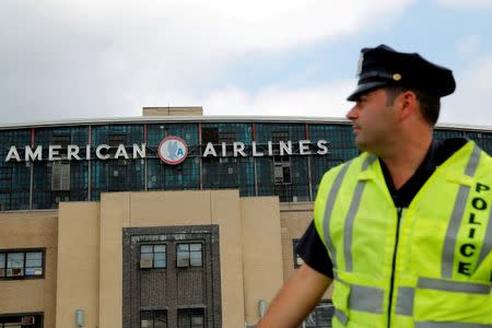 Port Authority Police monitor the entrance to LaGuardia Airport in the lead up to the holiday weekend in the Queens borough of New York, U.S., June 29, 2016. REUTERS/Andrew Kelly