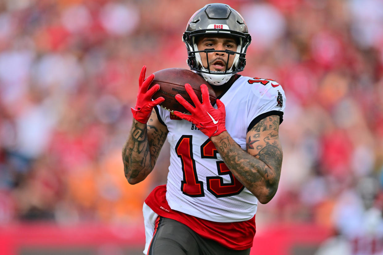 Mike Evans #13 of the Tampa Bay Buccaneers delivered huge fantasy production in Week 17