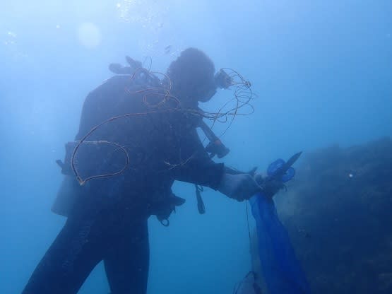 潛海戰將新蘭漁港淨海　清47.85公斤廢棄物