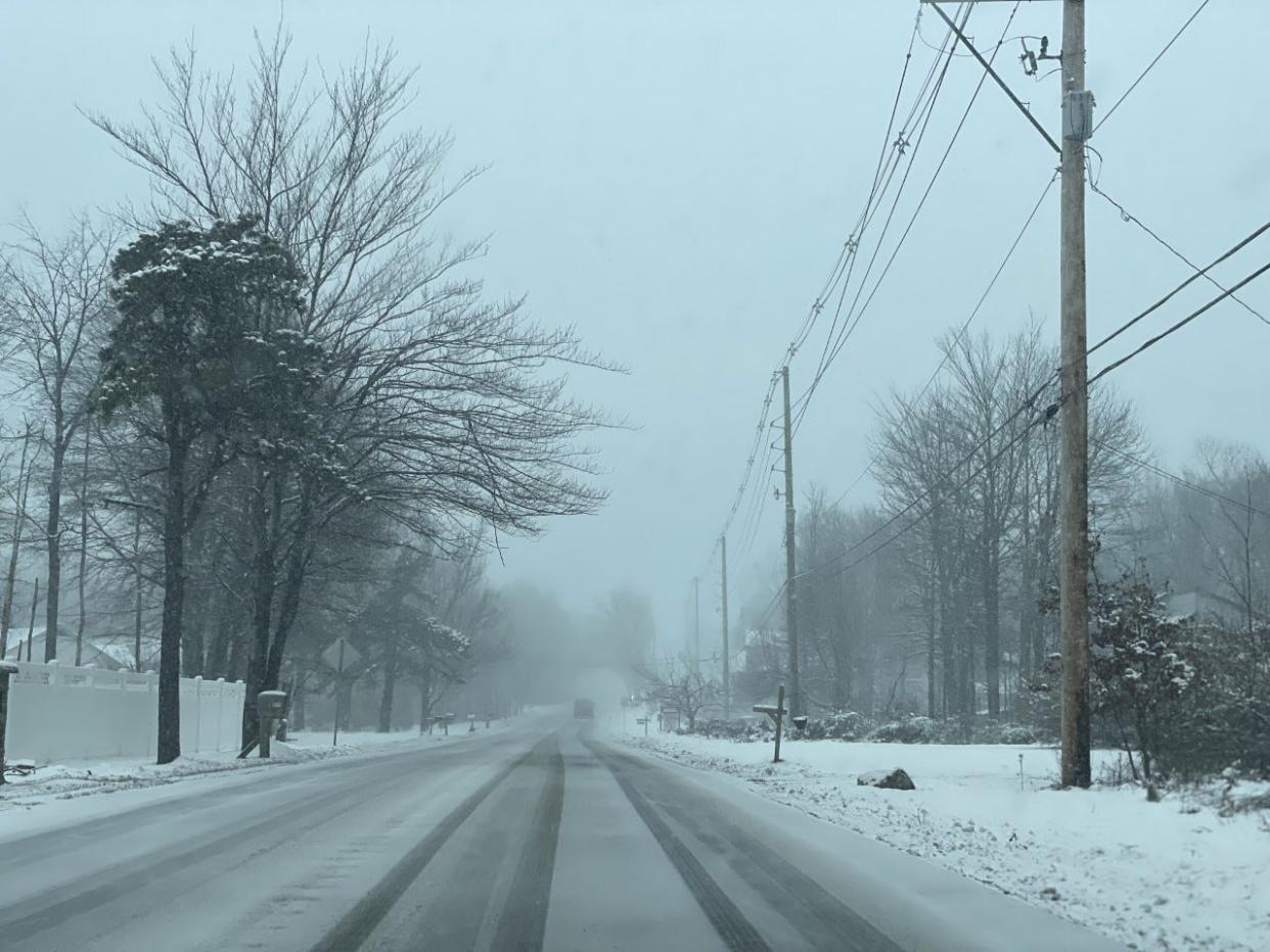 Snow accumulated quickly along Long Pond Road in Pocono Summit on Wednesday, Jan. 25, 2023.