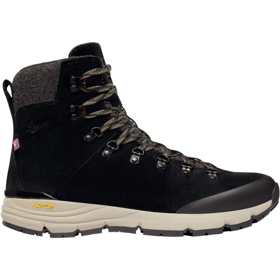 Arctic 600 Side-Zip Boot