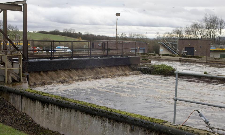 <span>A Thames Water treatment works in Oxfordshire. The firm’s performance in regards to sewage and serving customers has been called ‘completely unacceptable’.</span><span>Photograph: Adrian Arbib/Alamy</span>