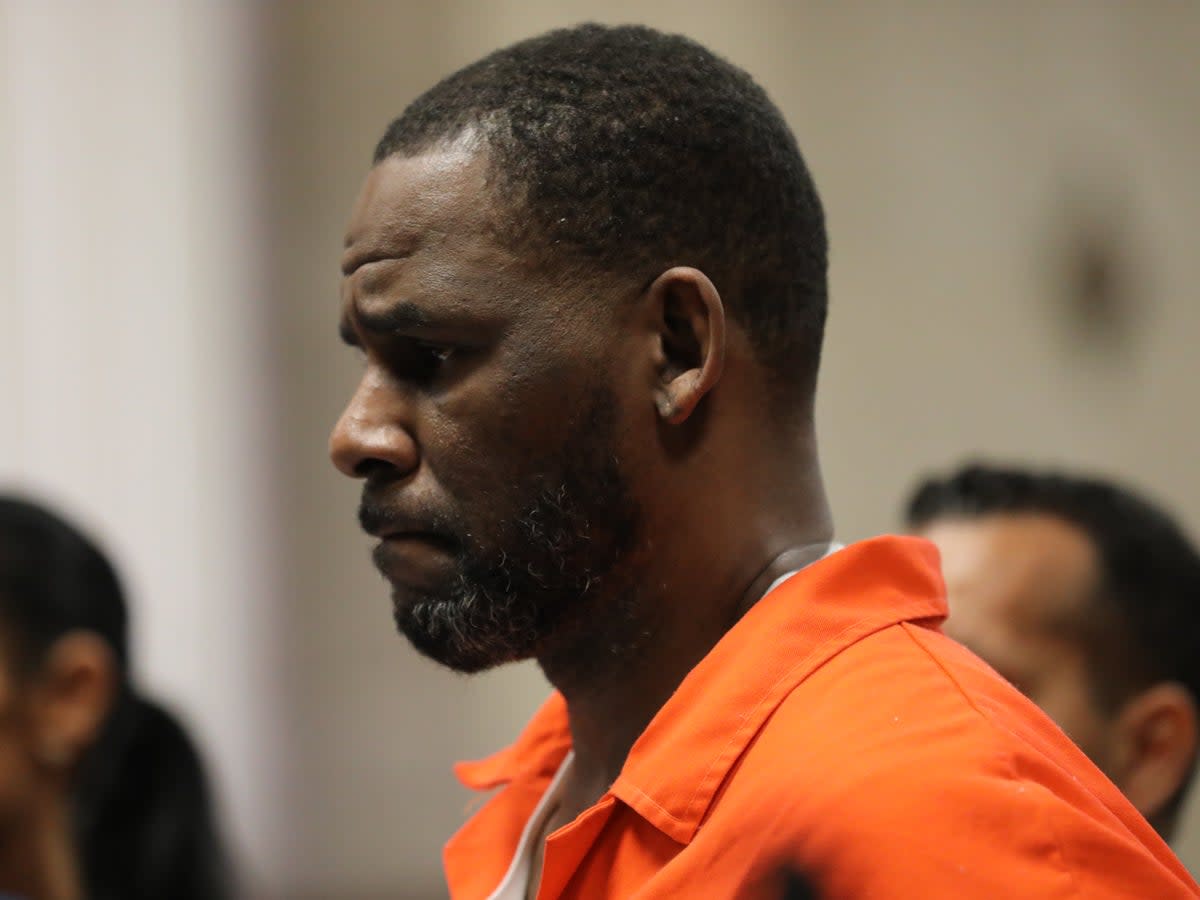 Singer R. Kelly appears during a hearing at the Leighton Criminal Courthouse on September 17, 2019, in Chicago. He is now asking the Supreme Court to review his convictions (Getty Images)